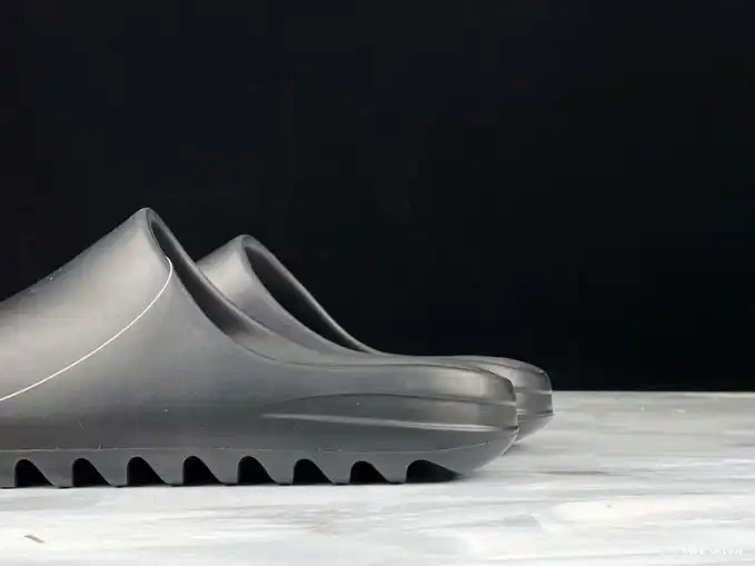 hype Black Slide Adidas Yeezy FX0495 0522